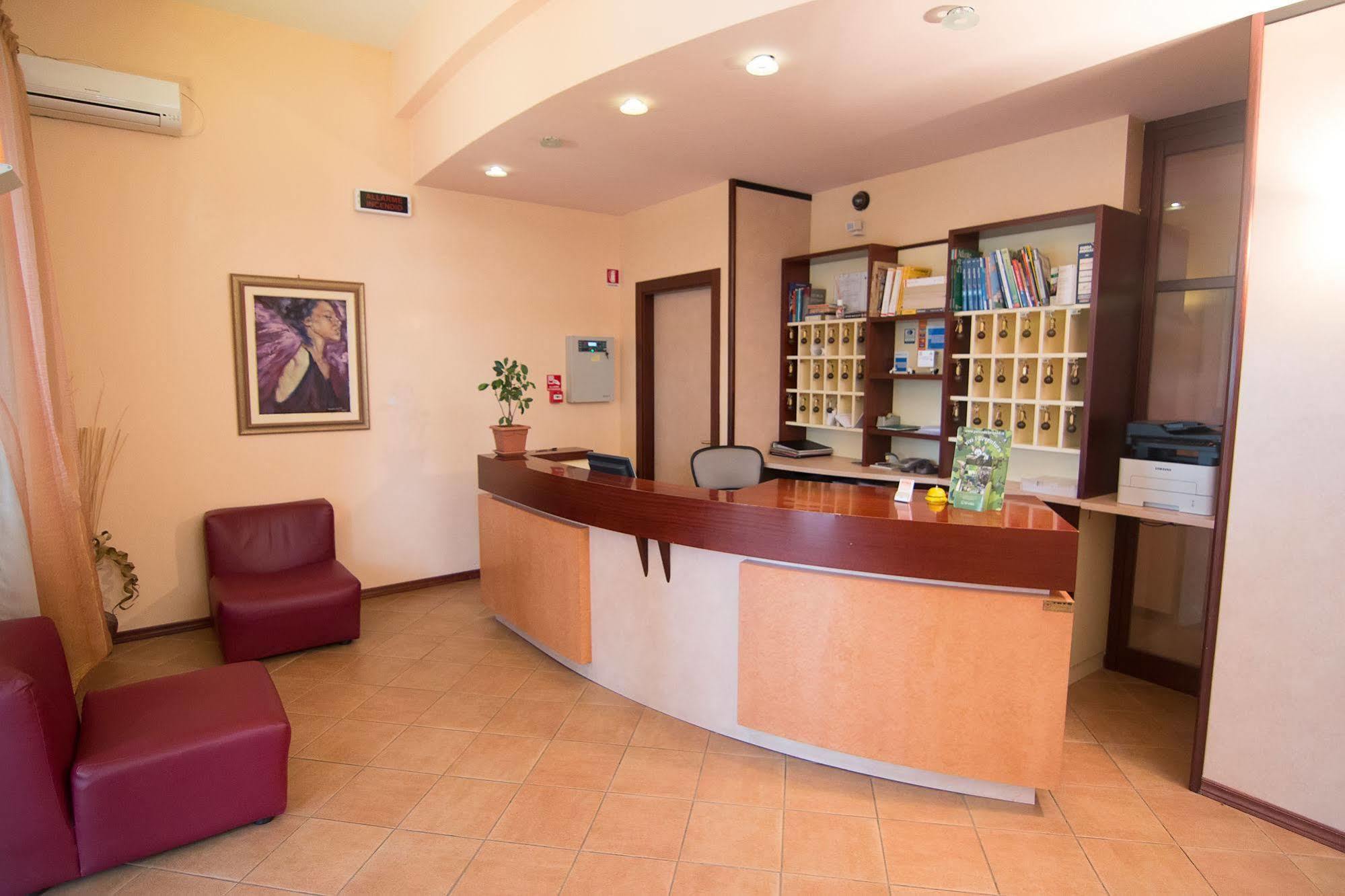 Hotel Murgia Santeramo in Colle Exterior photo